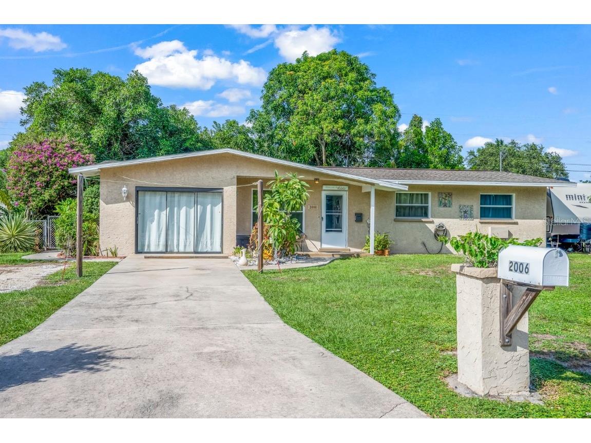 2006 24th Avenue W Bradenton FL 34205 A4584596 image1