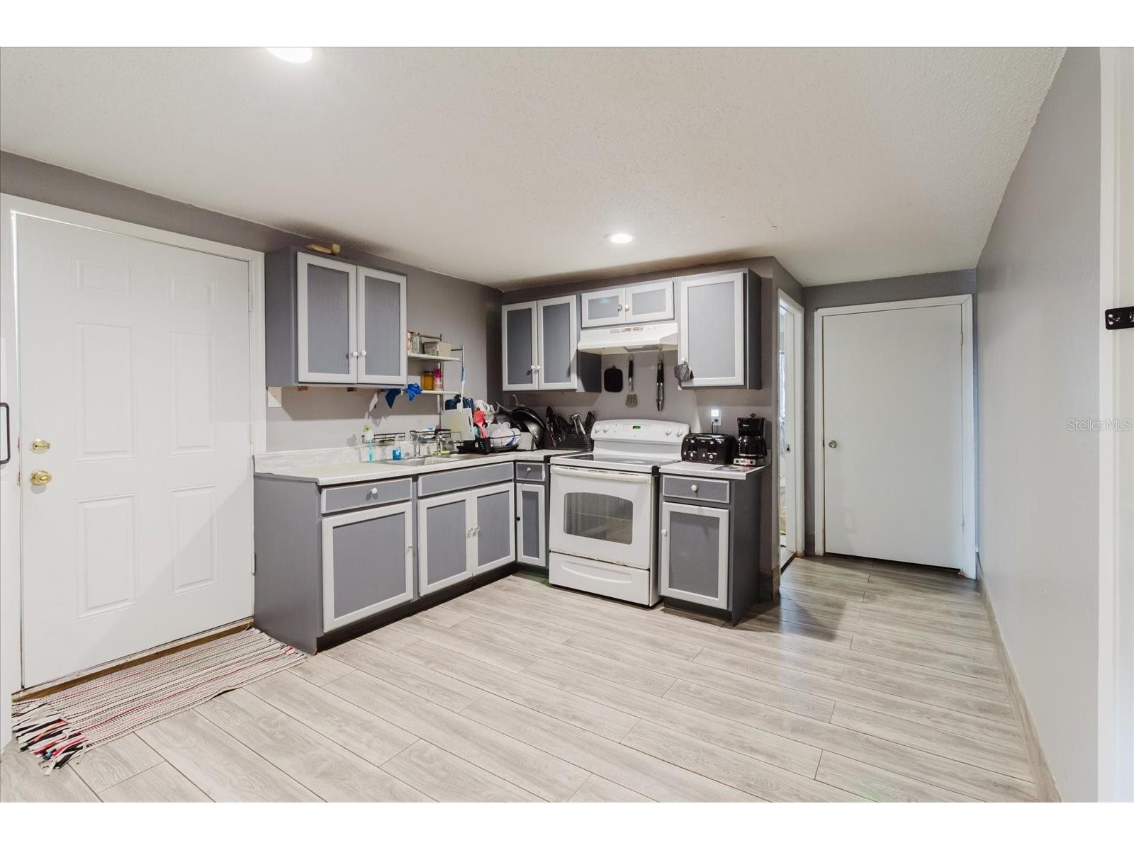 2006 E Stuart Street Tampa FL 33605 TB8474968 image10