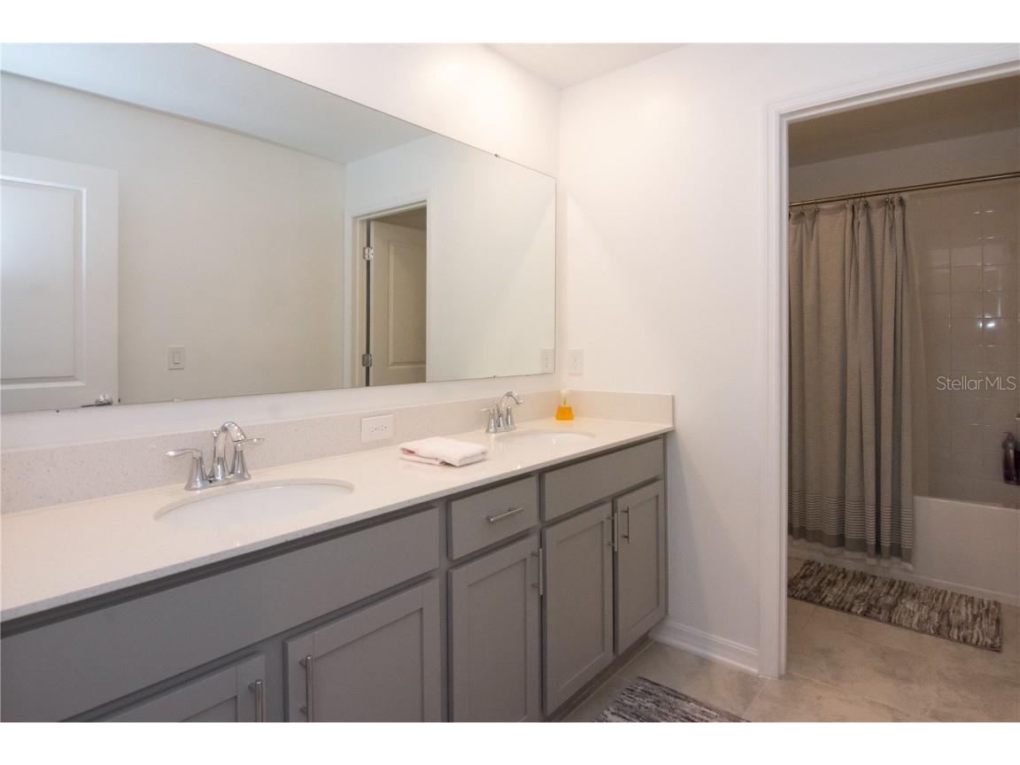 2006 Myrtle Pine Street Kissimmee FL 34746 O6287353 image14