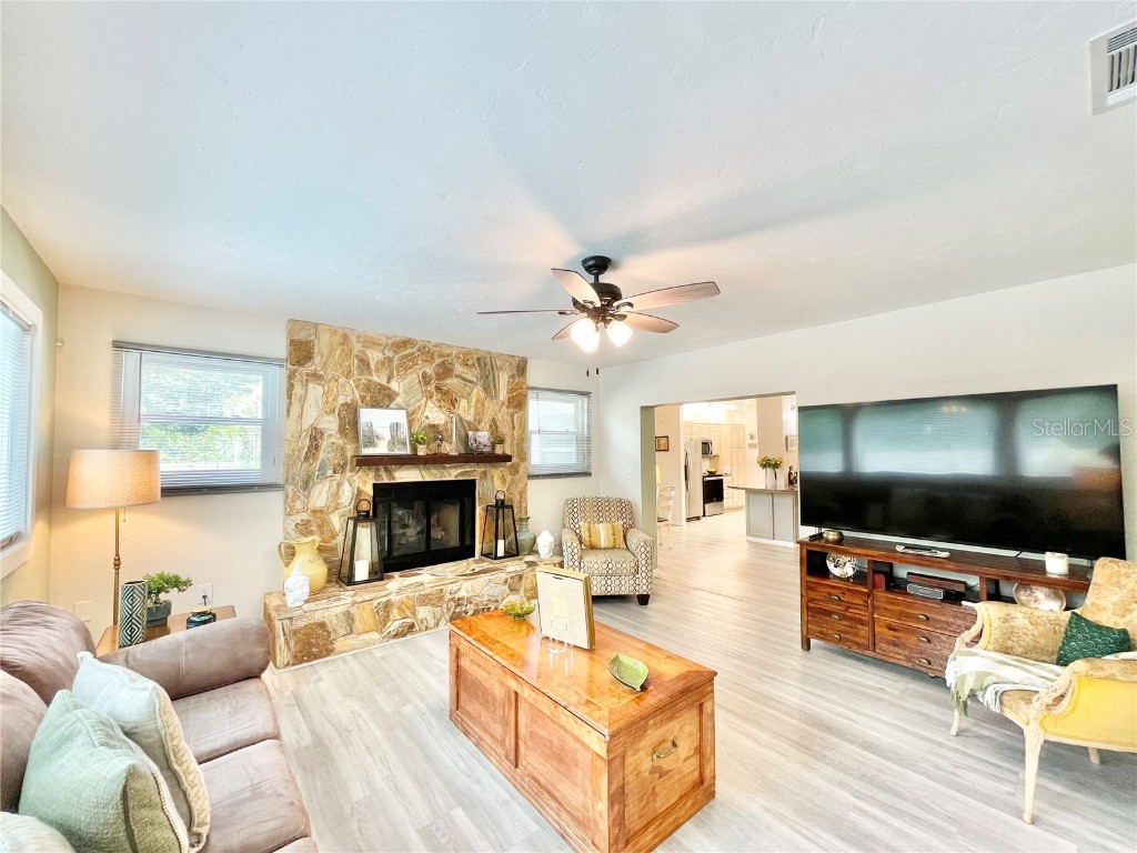 2006 NW 35th Terrace Gainesville FL 32605 GC533947 image13