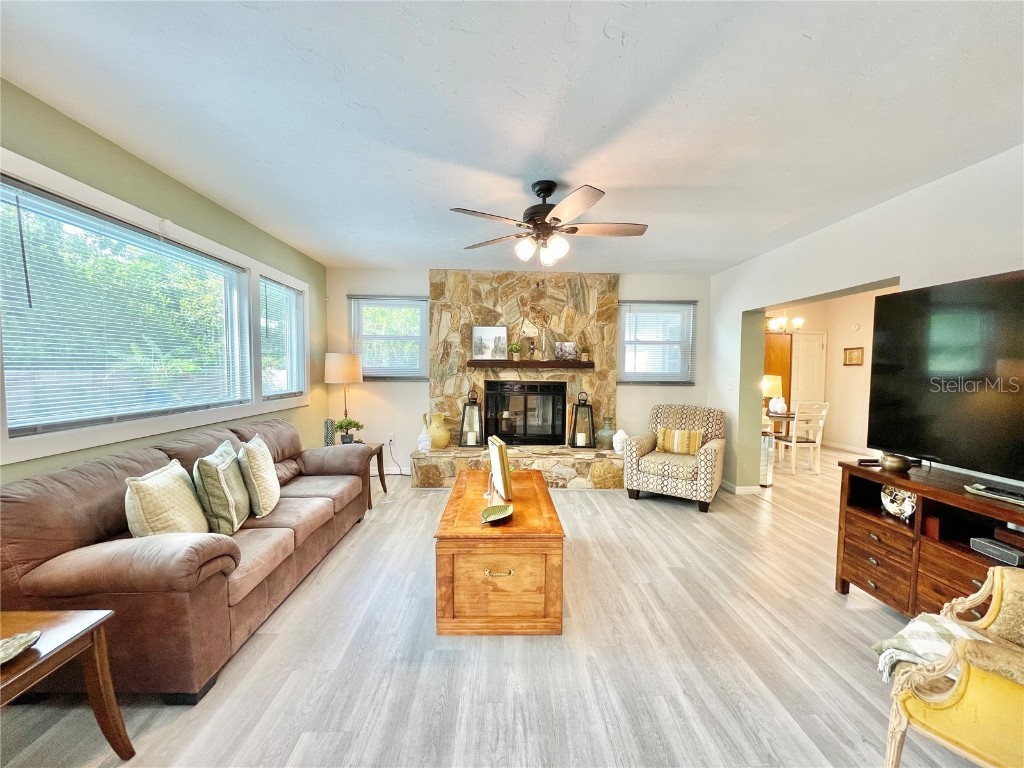 2006 NW 35th Terrace Gainesville FL 32605 GC533947 image16