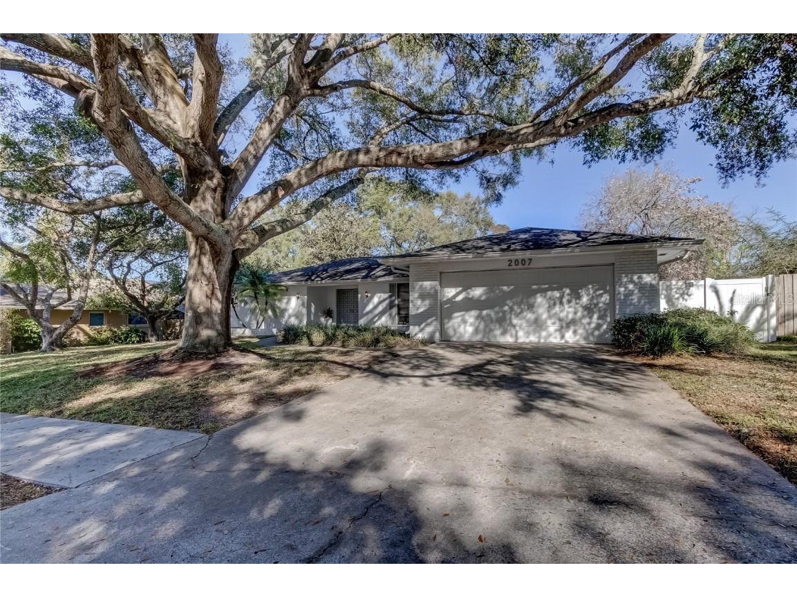 2007 Castille Drive Dunedin FL 34698 U8189397 image1
