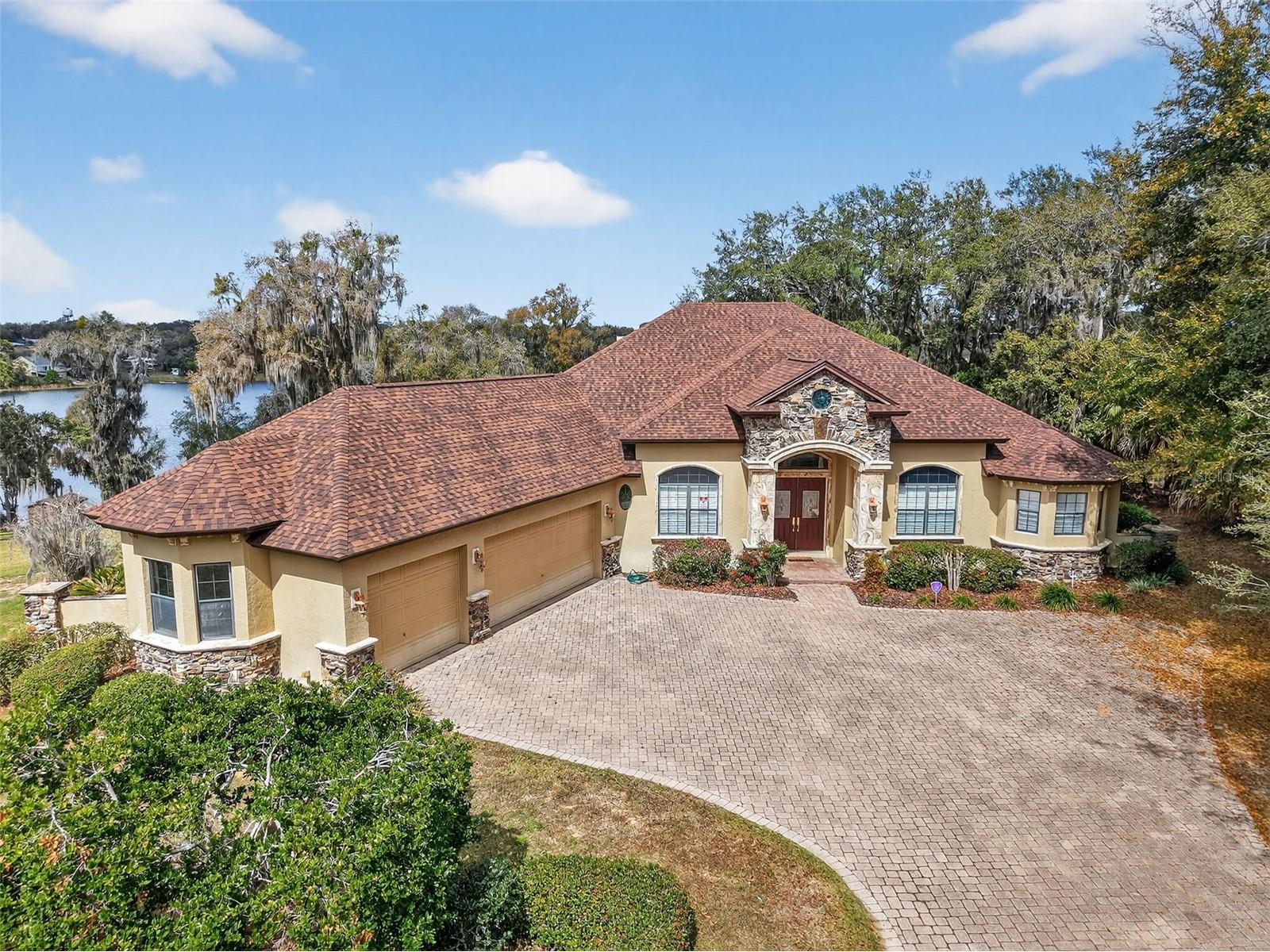 2007 Country Club Drive Eustis FL 32726 - LAKE NETTIE G5109252 image1