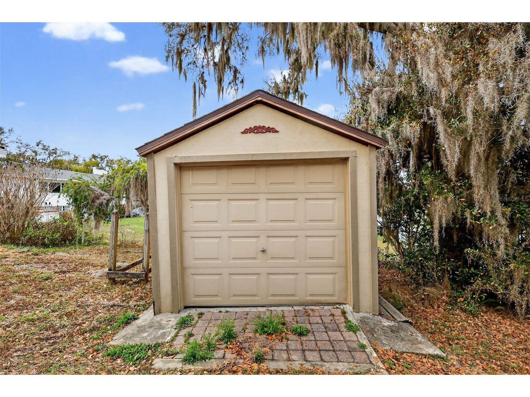 2007 Country Club Drive Eustis FL 32726 - LAKE NETTIE G5109252 image47
