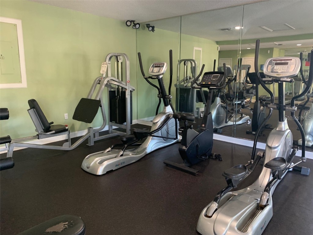 2007 Dixie Belle Drive #2007D Orlando FL 32812 O6357612 image20