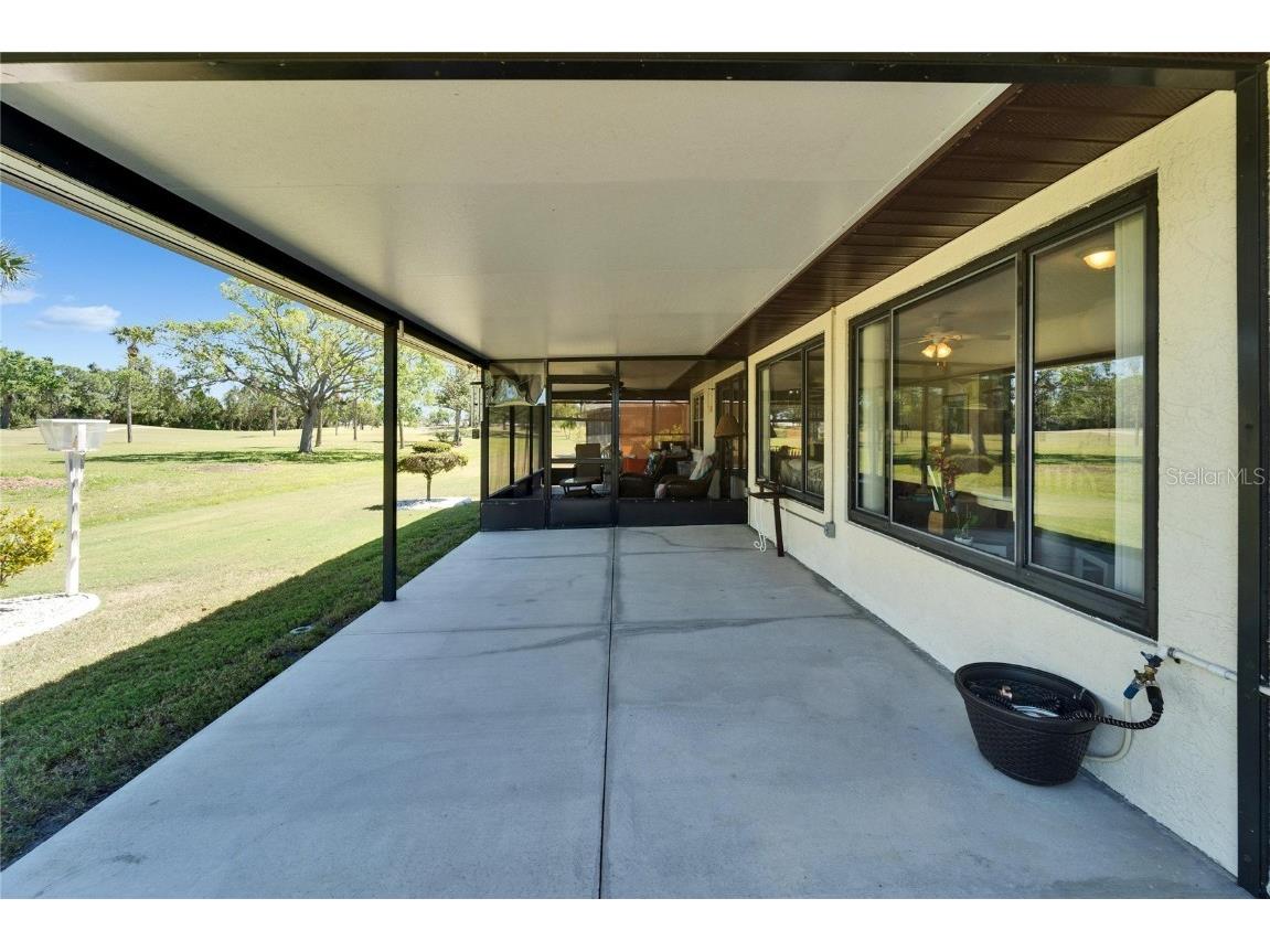 2007 E View Drive Sun City Center FL 33573 TB8364348 image47