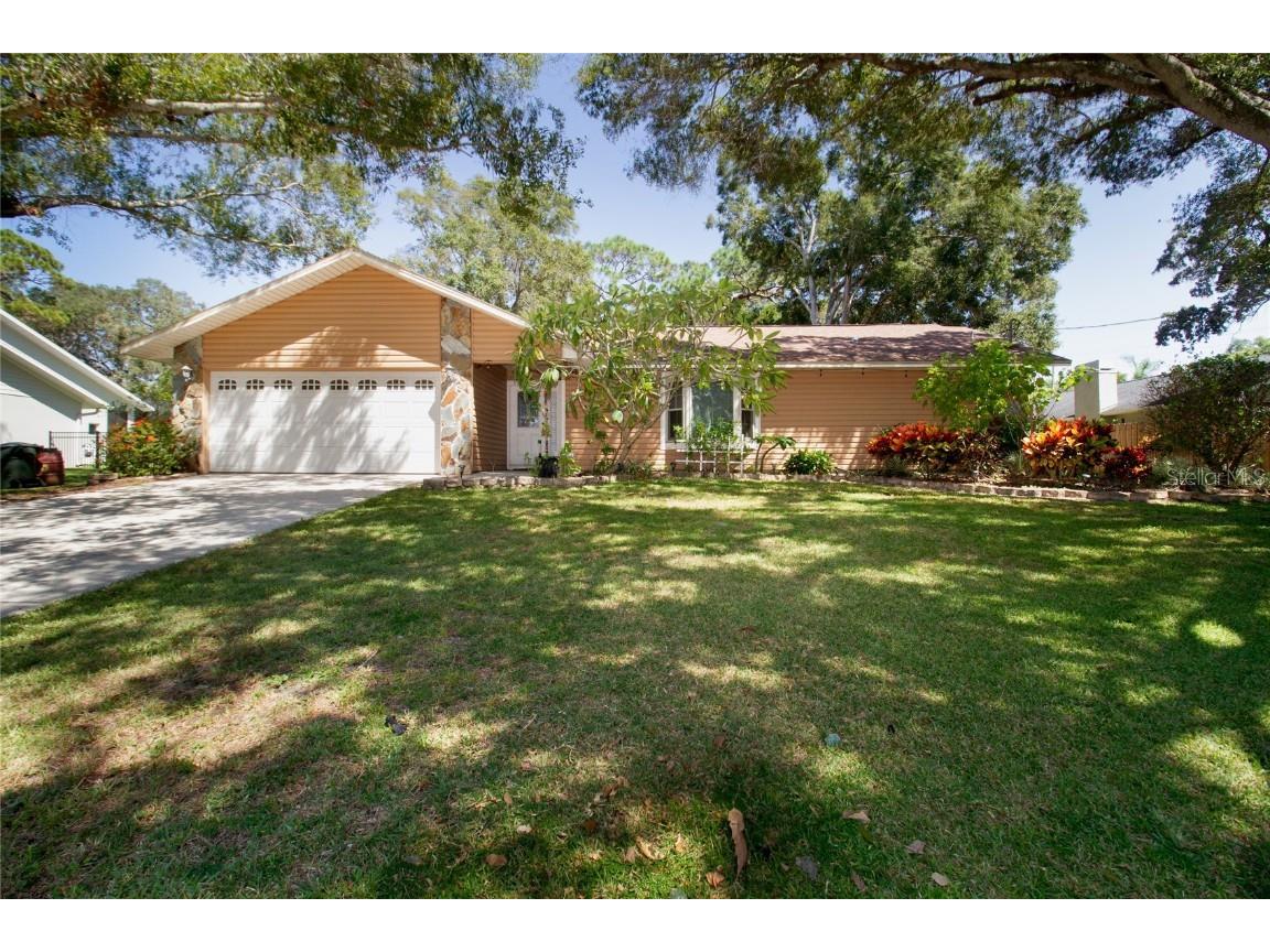 2007 Golf View Drive Dunedin FL 34698 T3450940 image1