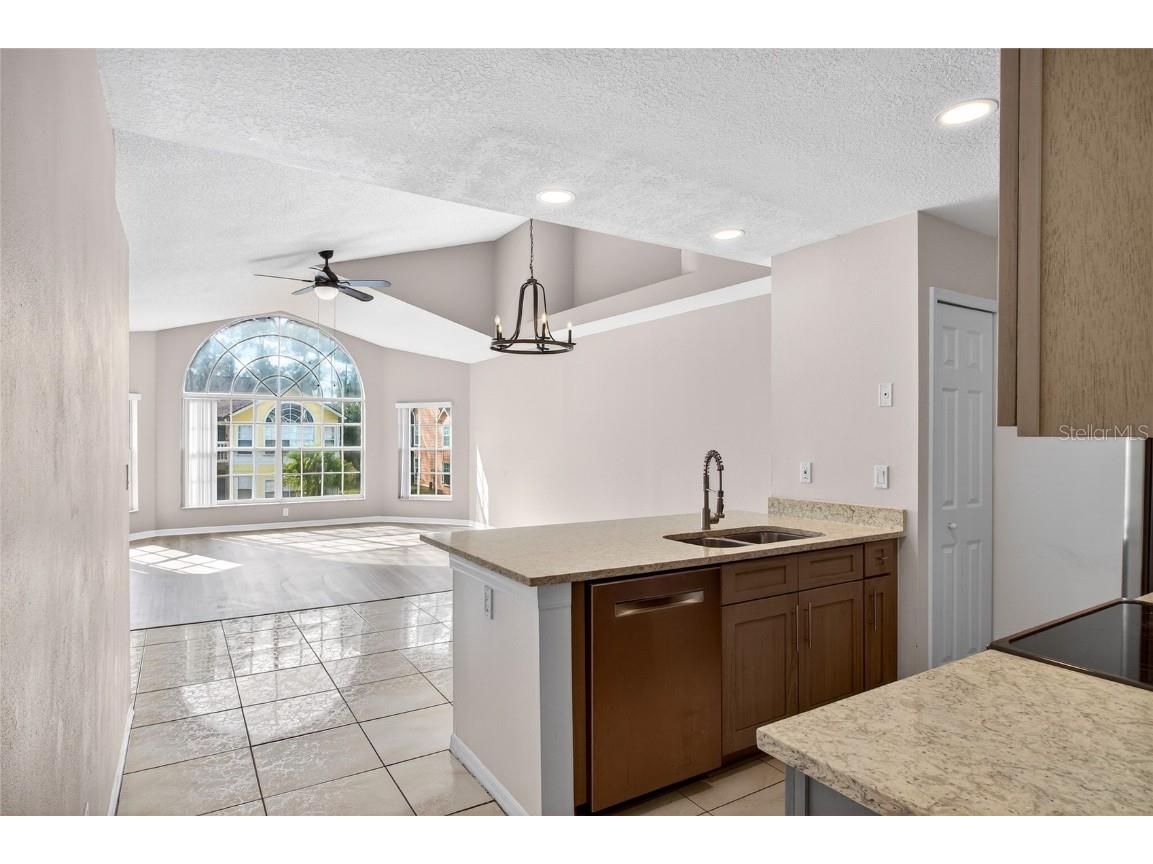 2007 Royal Bay Boulevard #144 Kissimmee FL 34746 O6365012 image9