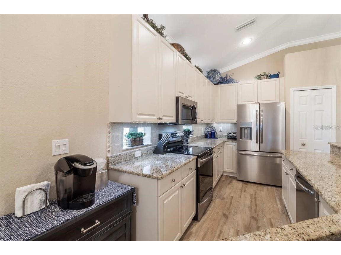 2007 Scarlett Avenue North Port FL 34289 C7490126 image14