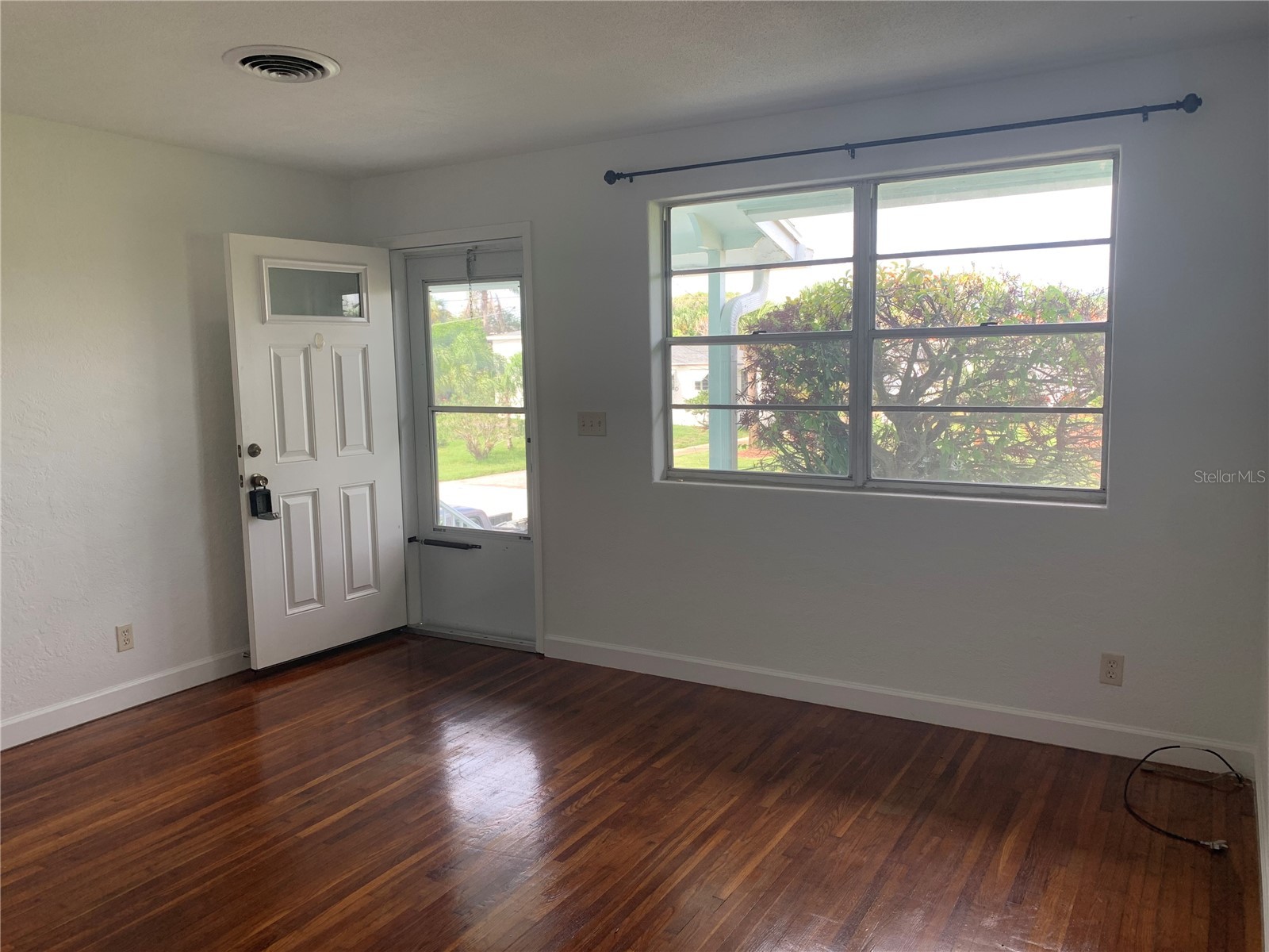 2007 Schulte Avenue #1 Daytona Beach FL 32118 O6396688 image3