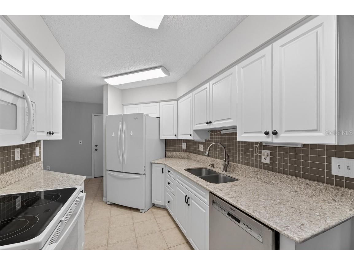 2007 W Del Webb Boulevard Sun City Center FL 33573 TB8455935 image22