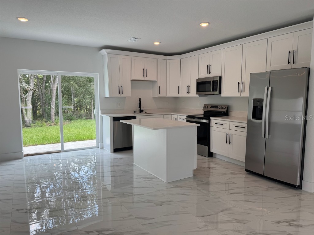 2007 W Hamshire Blvd Citrus Springs FL 34434 O6333687 image3