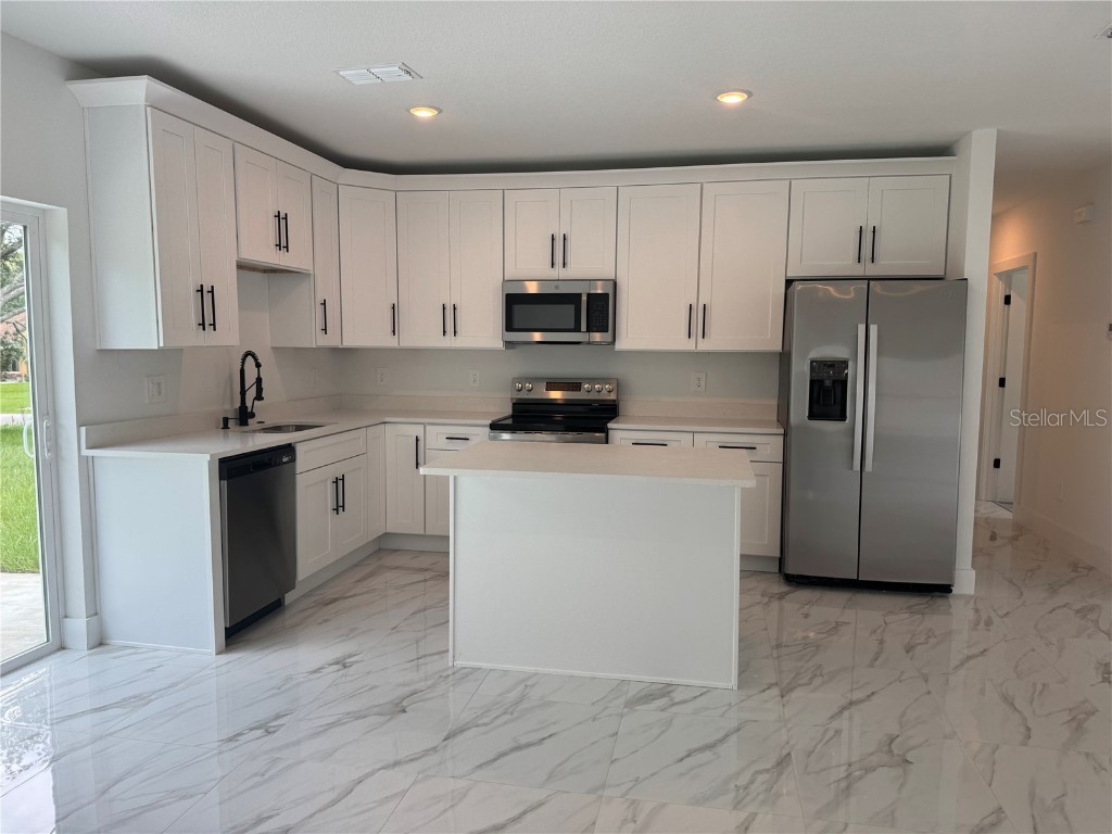 2007 W Hamshire Blvd Citrus Springs FL 34434 O6333687 image6