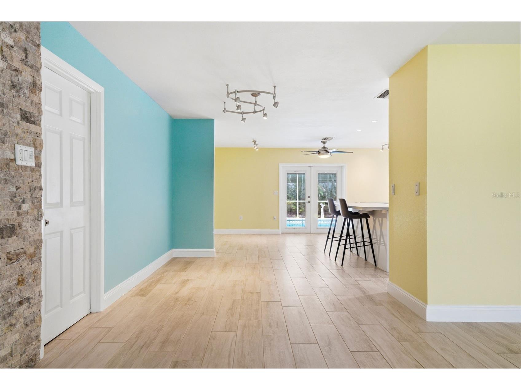 2008 39th Street W Bradenton FL 34205 A4684275 image10