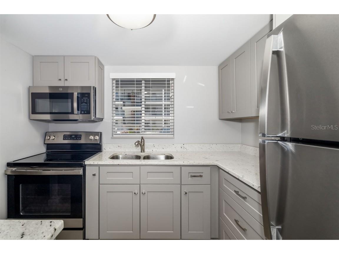 2008 Canal Drive #M3 Bradenton FL 34207 A4650159 image20