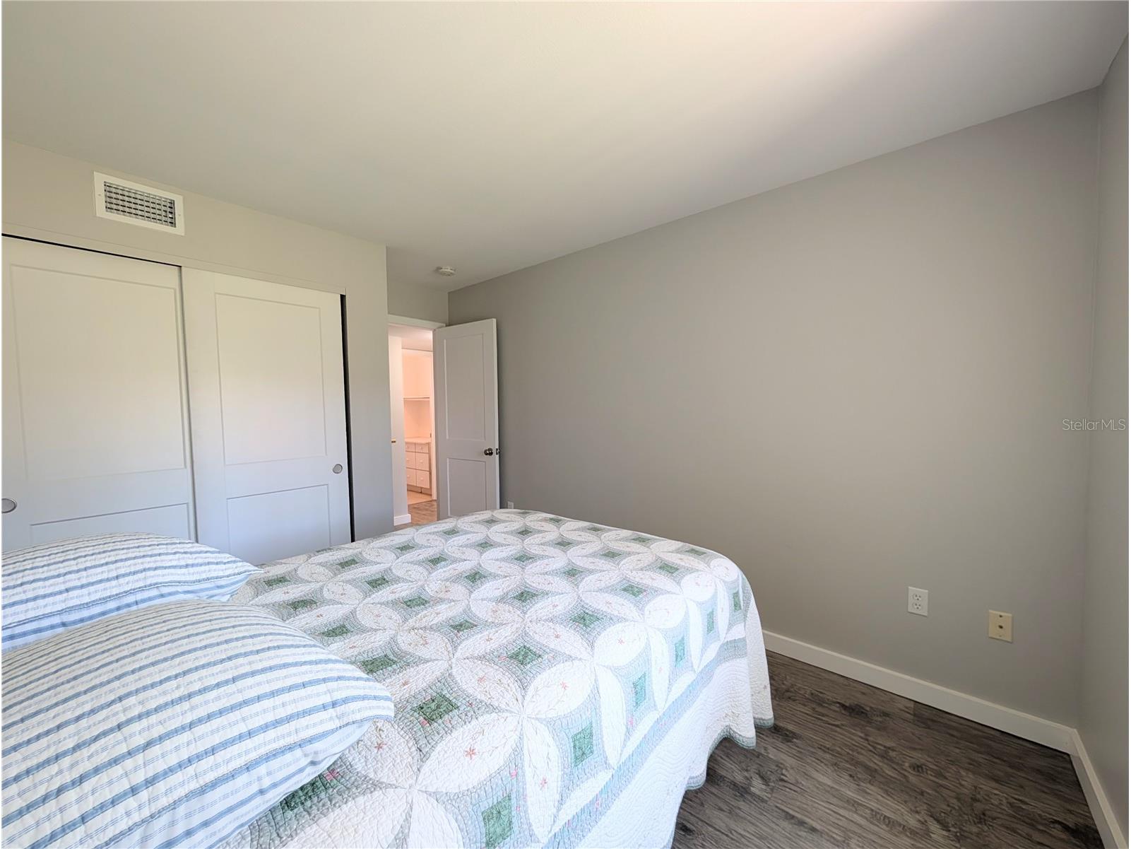2008 Canal Drive #M3 Bradenton FL 34207 A4697838 image20