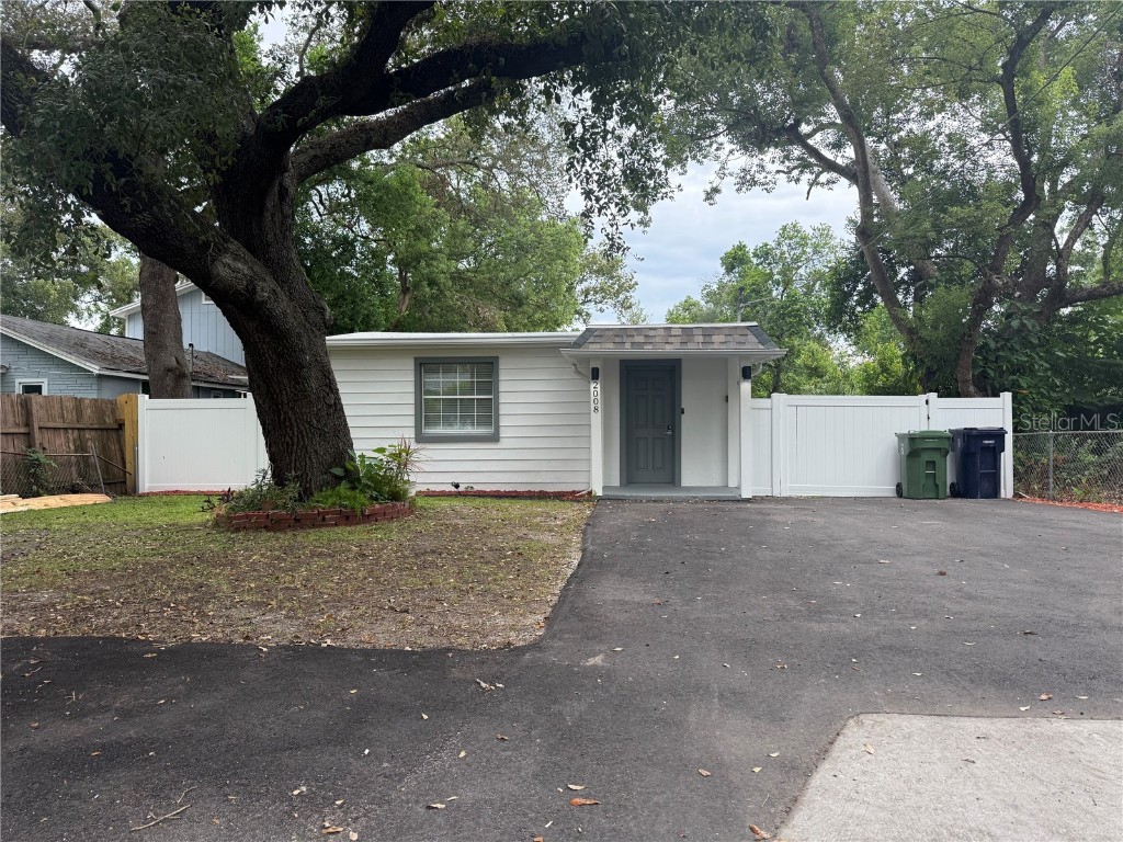 2008 E Annie Street Tampa FL 33612 TB8427327 image1