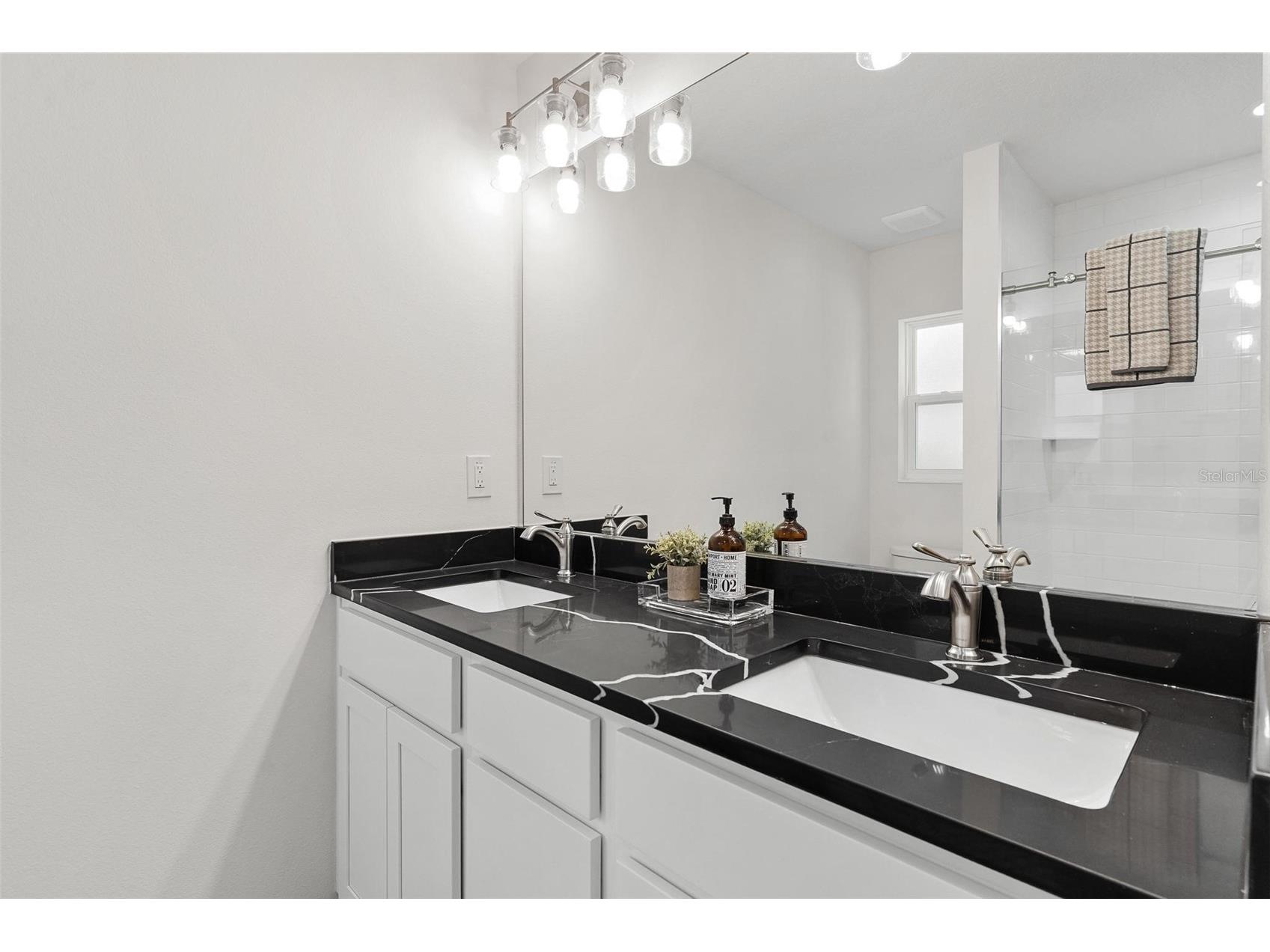 2008 Hollywood Leesburg FL 34748 G5103622 image22