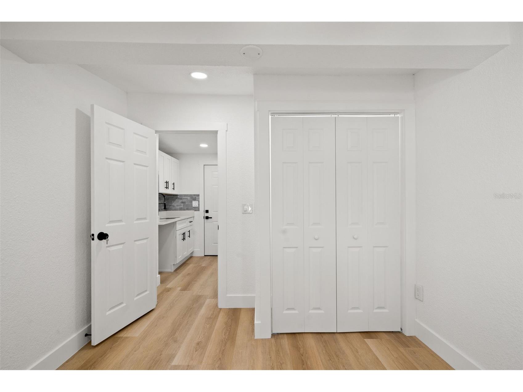 2008 Oakwood Avenue #B Tampa FL 33605 TB8488157 image8