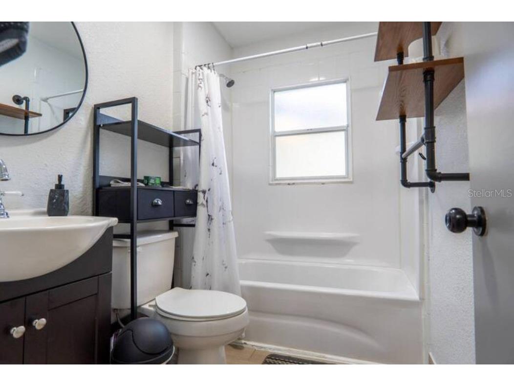 2008 Page Avenue Orlando FL 32806 O6384585 image9
