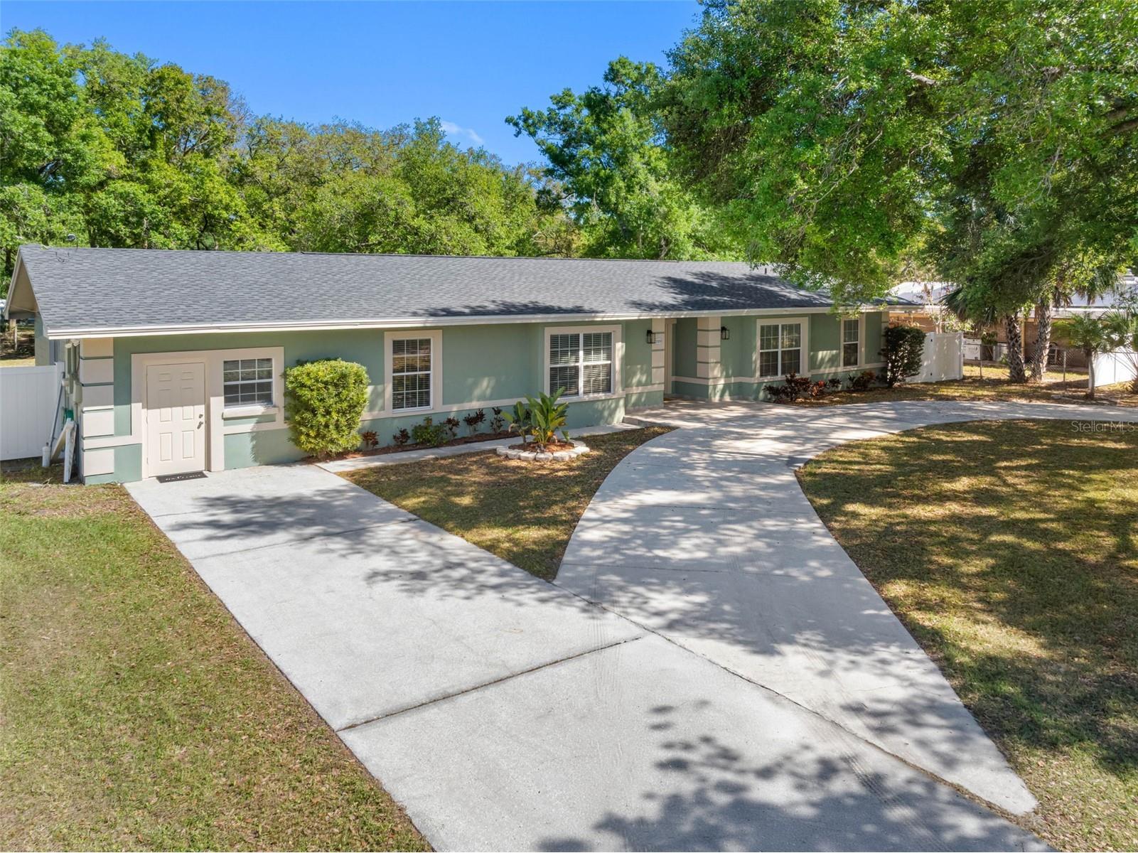2008 S 58th Street Tampa FL 33619 TB8489621 image1