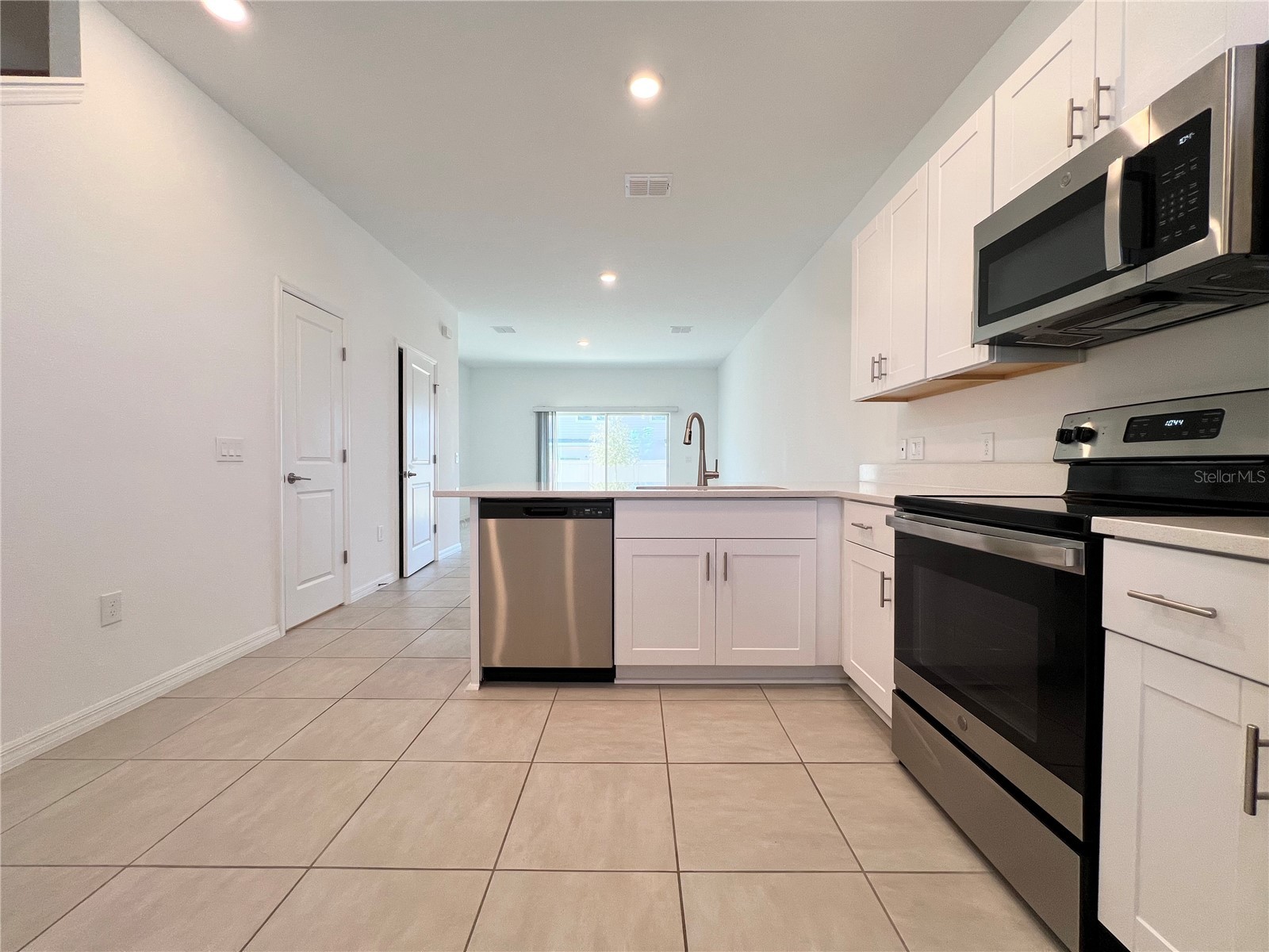 2008 Viewfinder Street Kissimmee FL 34758 O6369170 image6