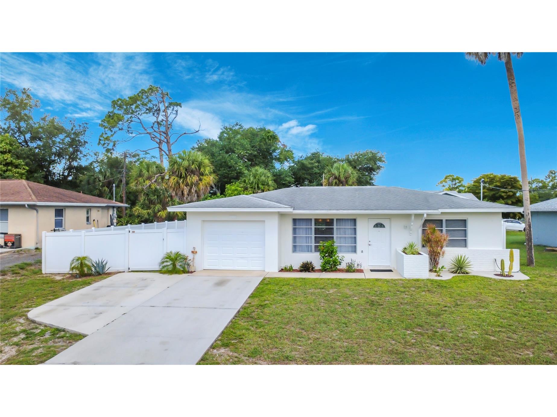 2009 Barksdale Street Port Charlotte FL 33948 C7526044 image1