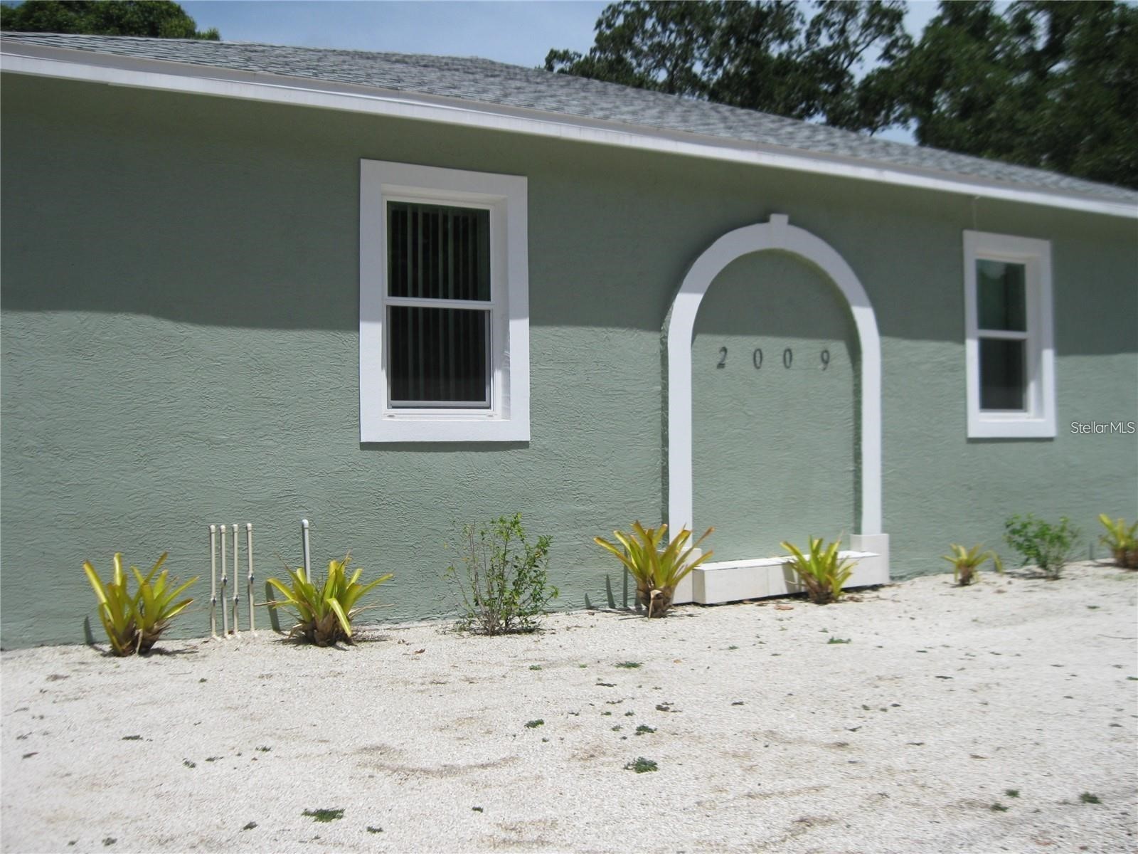 2009 Cocoanut Avenue #1 Sarasota FL 34234 A4695121 image1