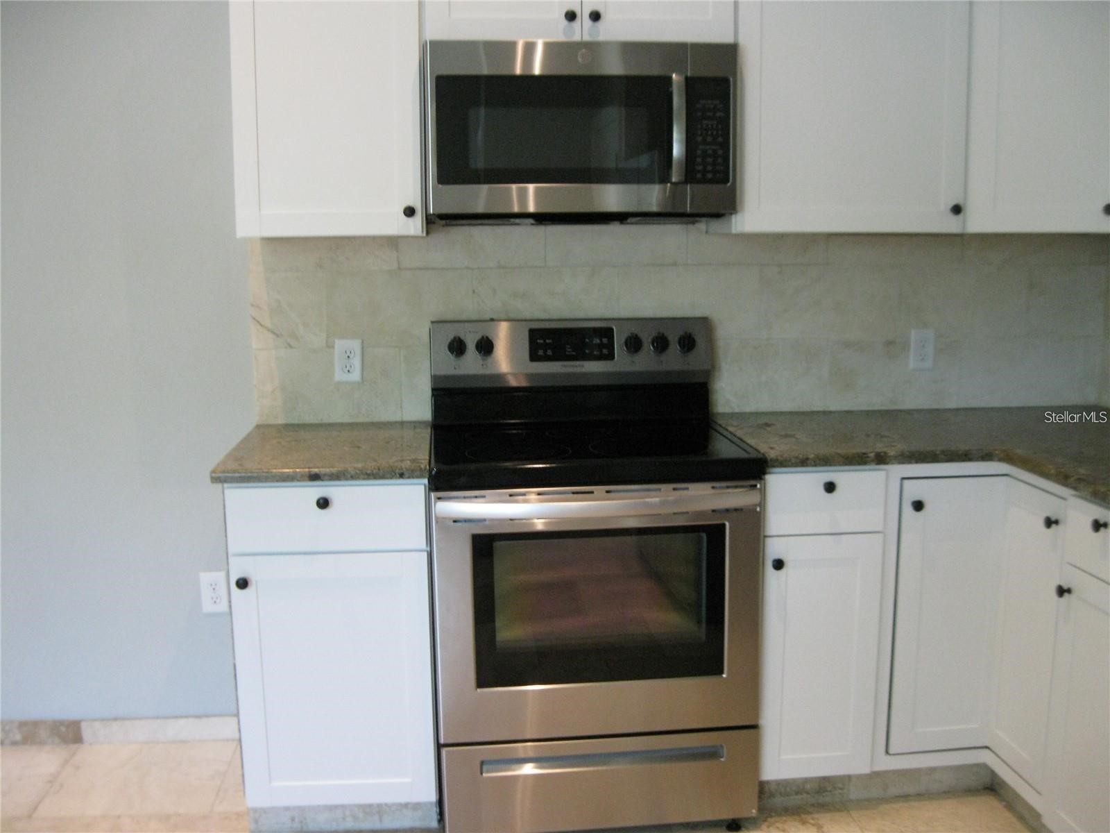 2009 Cocoanut Avenue #1 Sarasota FL 34234 A4695121 image3