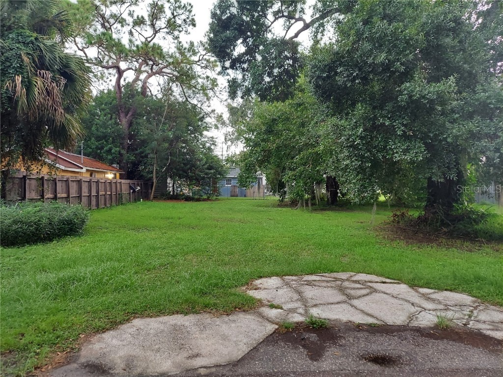 2009 Davis Street Tampa FL 33605 T3328056 image1