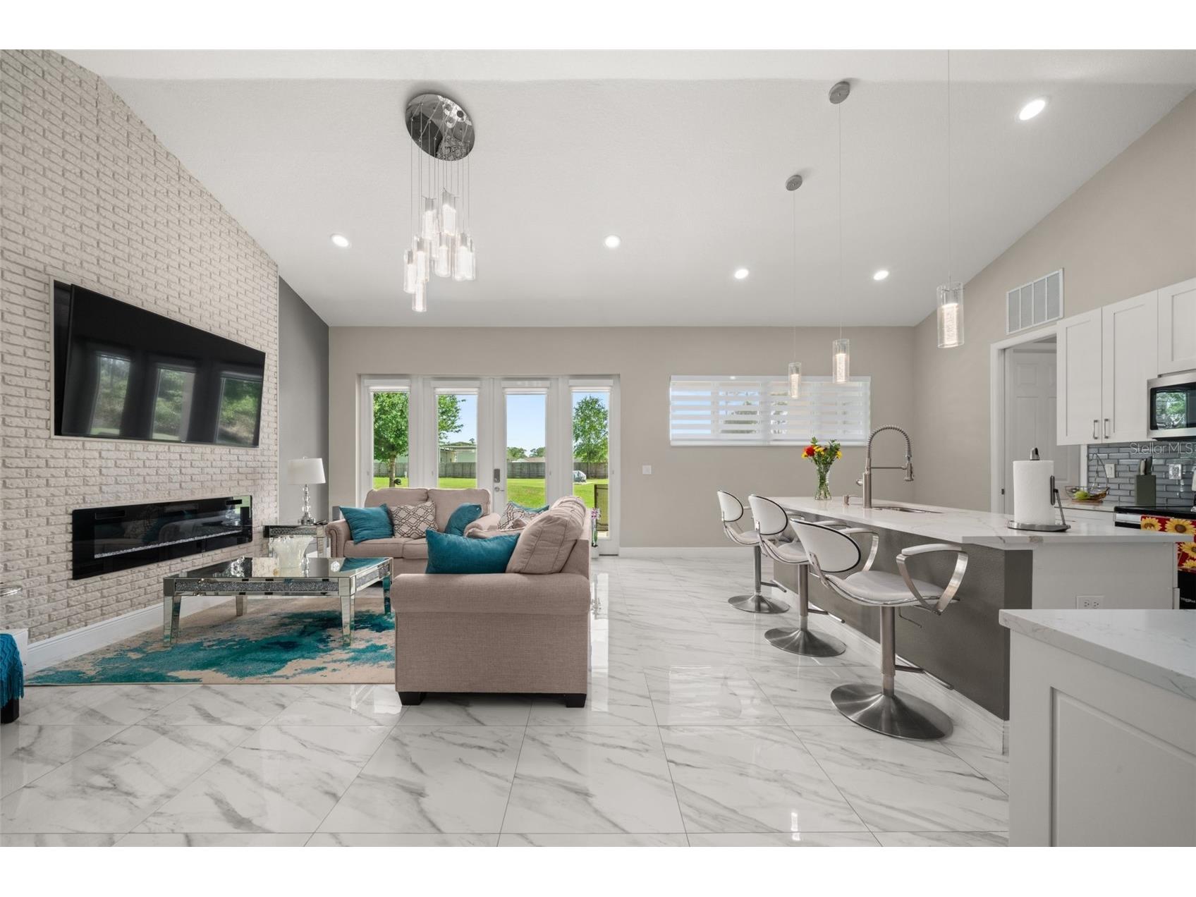 2009 Flower Terrace Sebring FL 33875 P4938396 image11