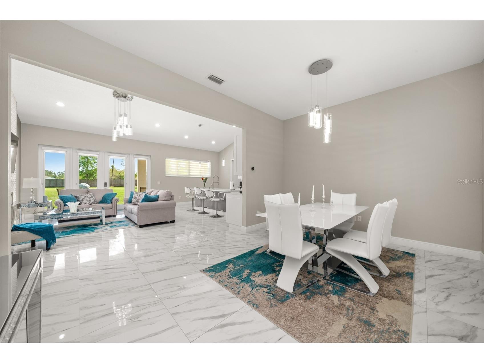 2009 Flower Terrace Sebring FL 33875 P4938396 image16