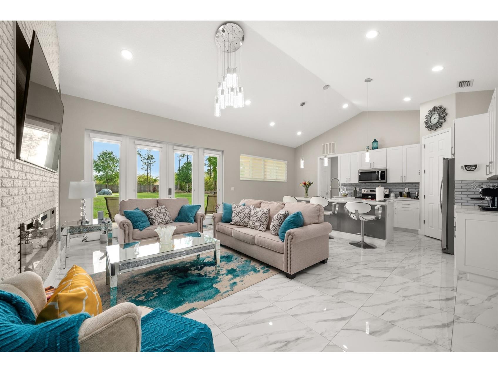 2009 Flower Terrace Sebring FL 33875 P4938396 image17