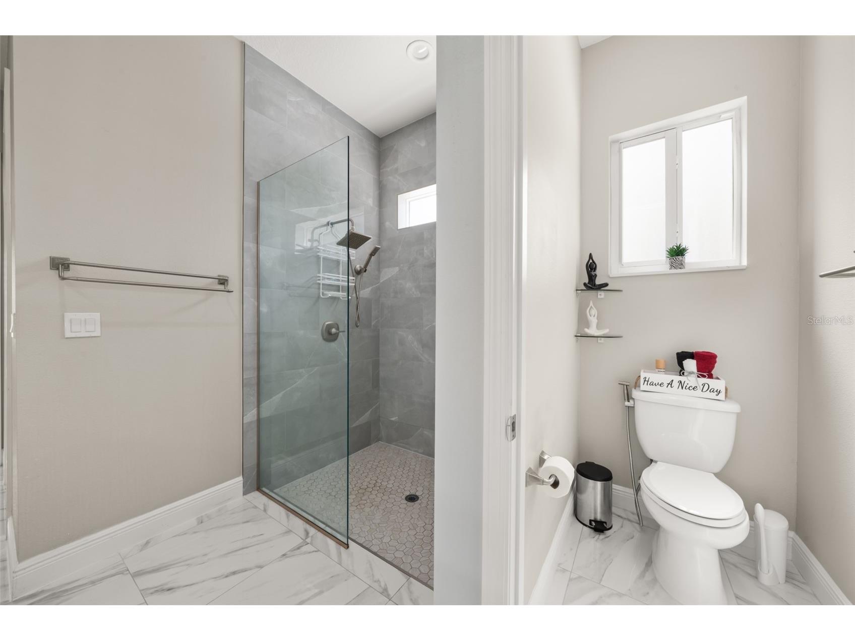 2009 Flower Terrace Sebring FL 33875 P4938396 image36