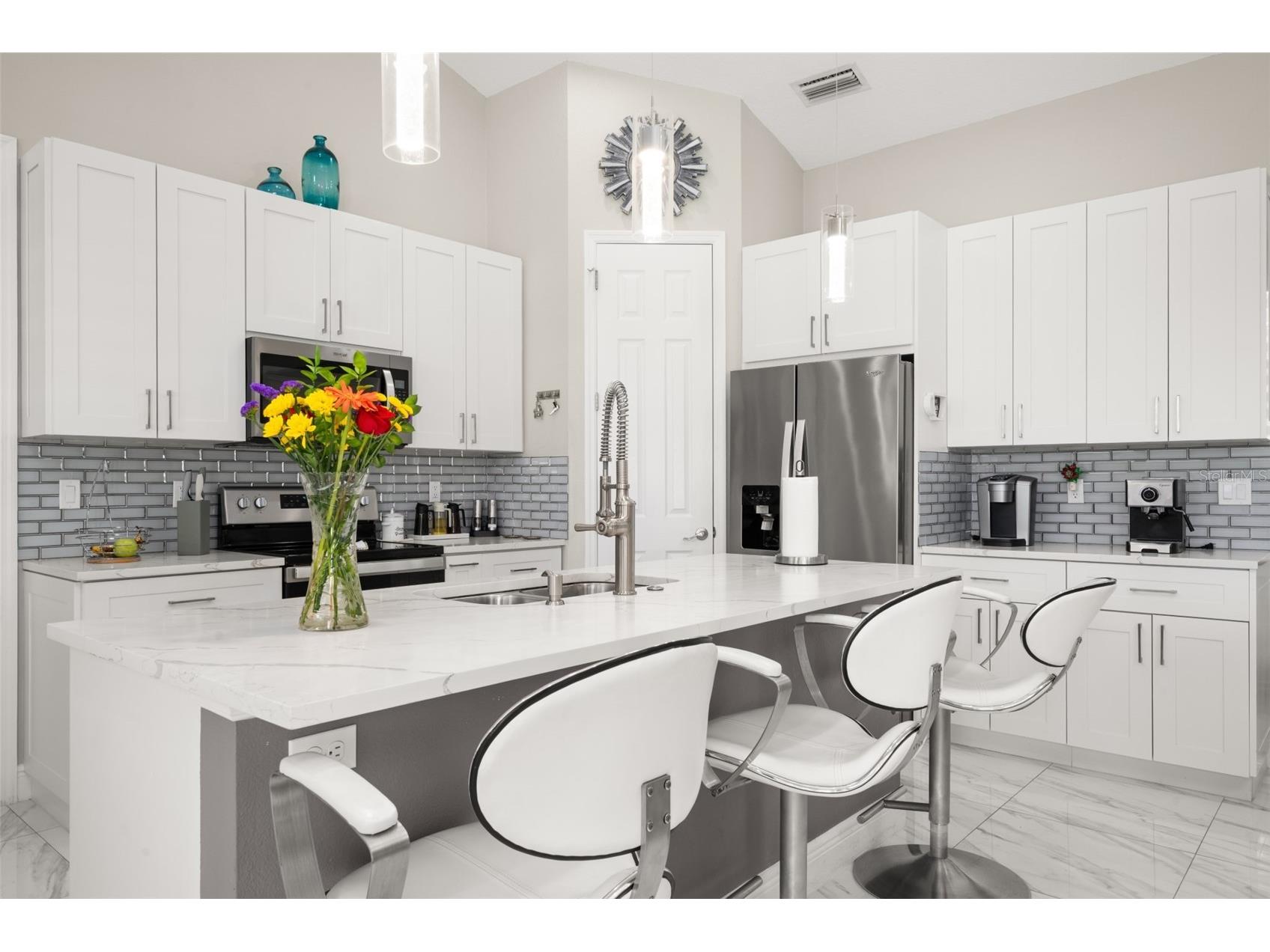 2009 Flower Terrace Sebring FL 33875 P4938396 image8