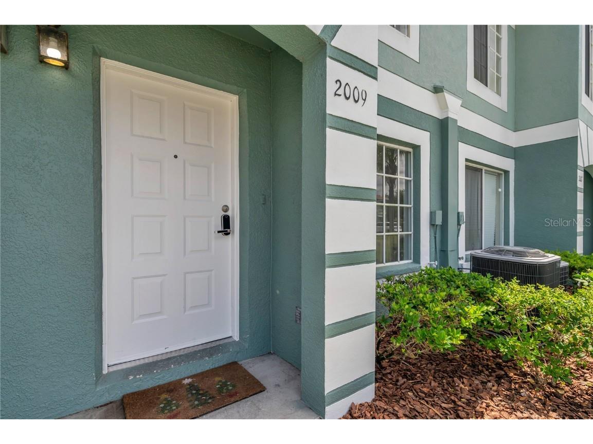 2009 Fluorshire Drive Brandon FL 33511 T3464398 image1