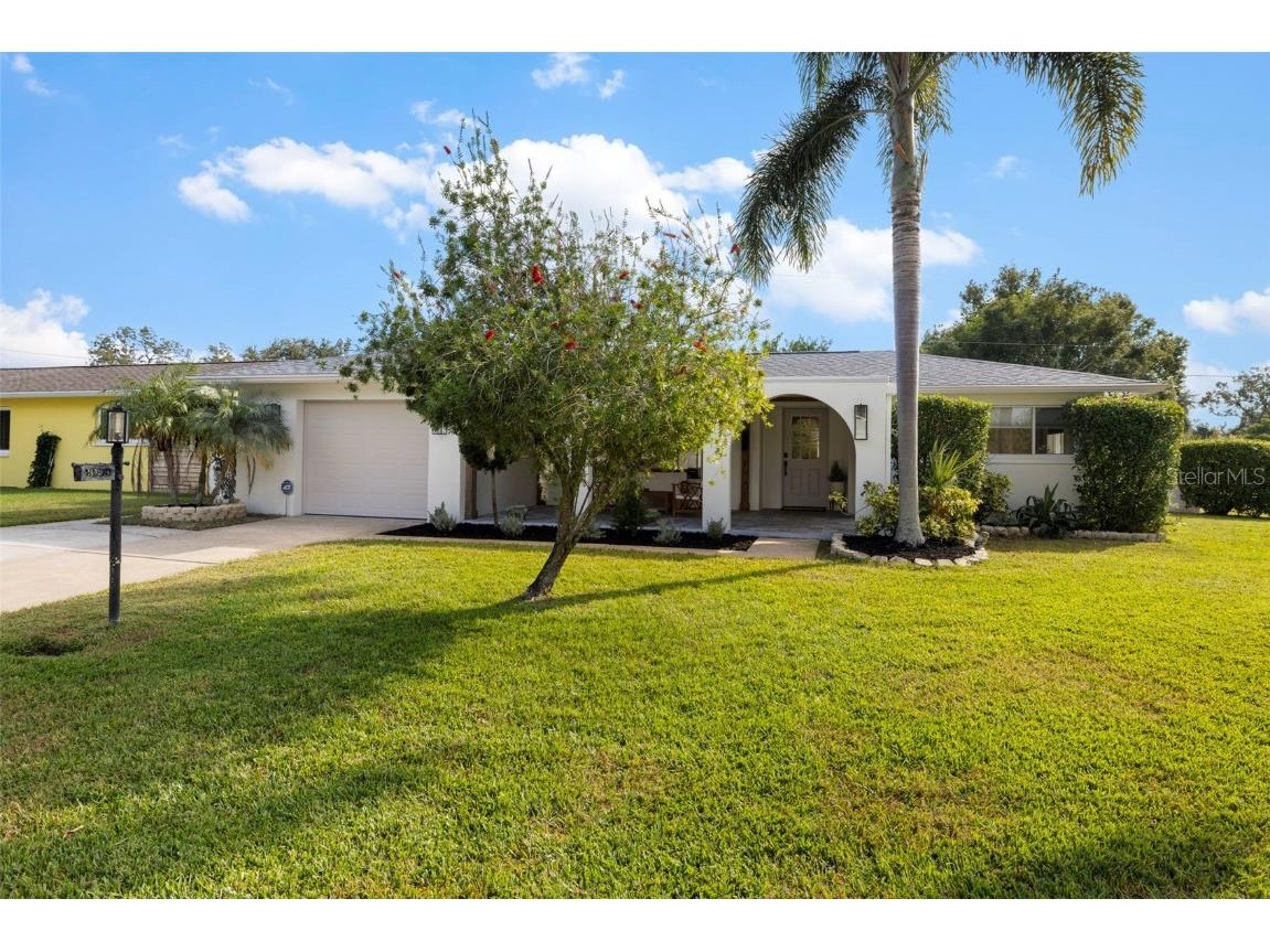 2009 Forest Drive Clearwater FL 33763 TB8451537 image1