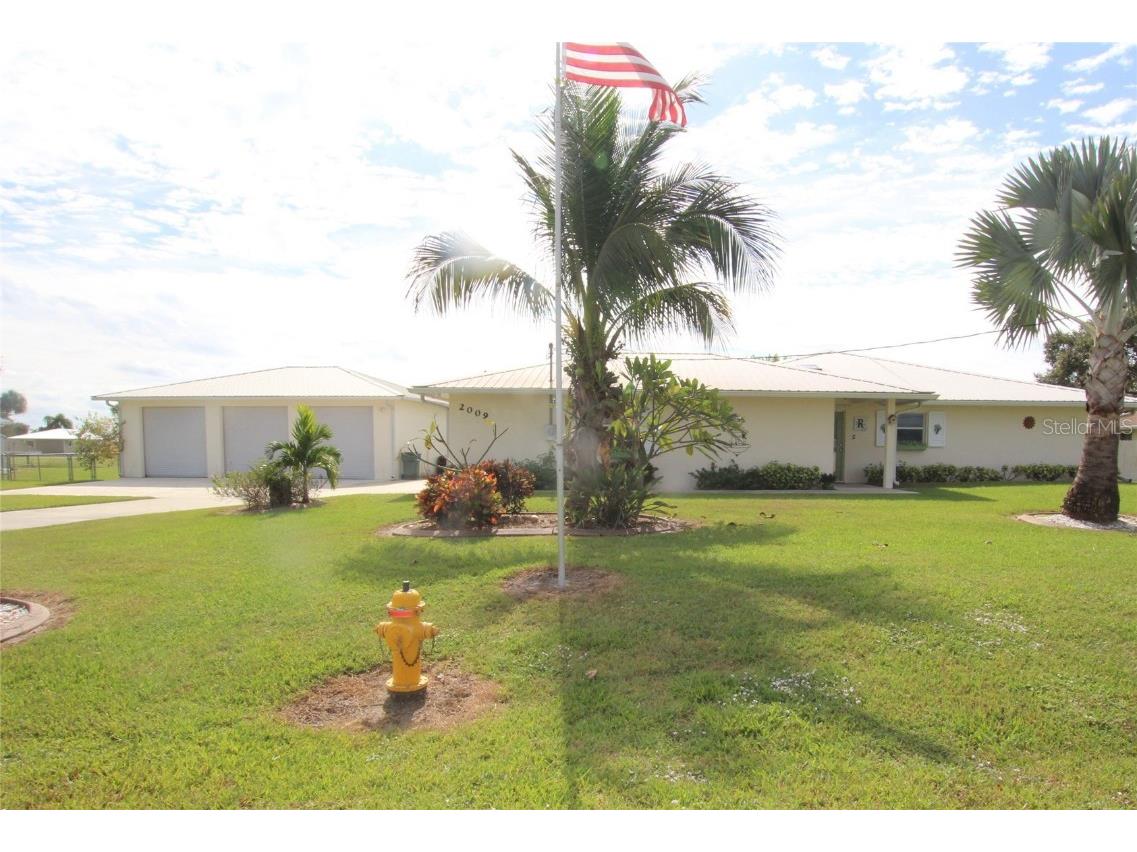 2009 Hunter Road Okeechobee FL 34974 - LAKE OKEECHOBEE OK220741 image1