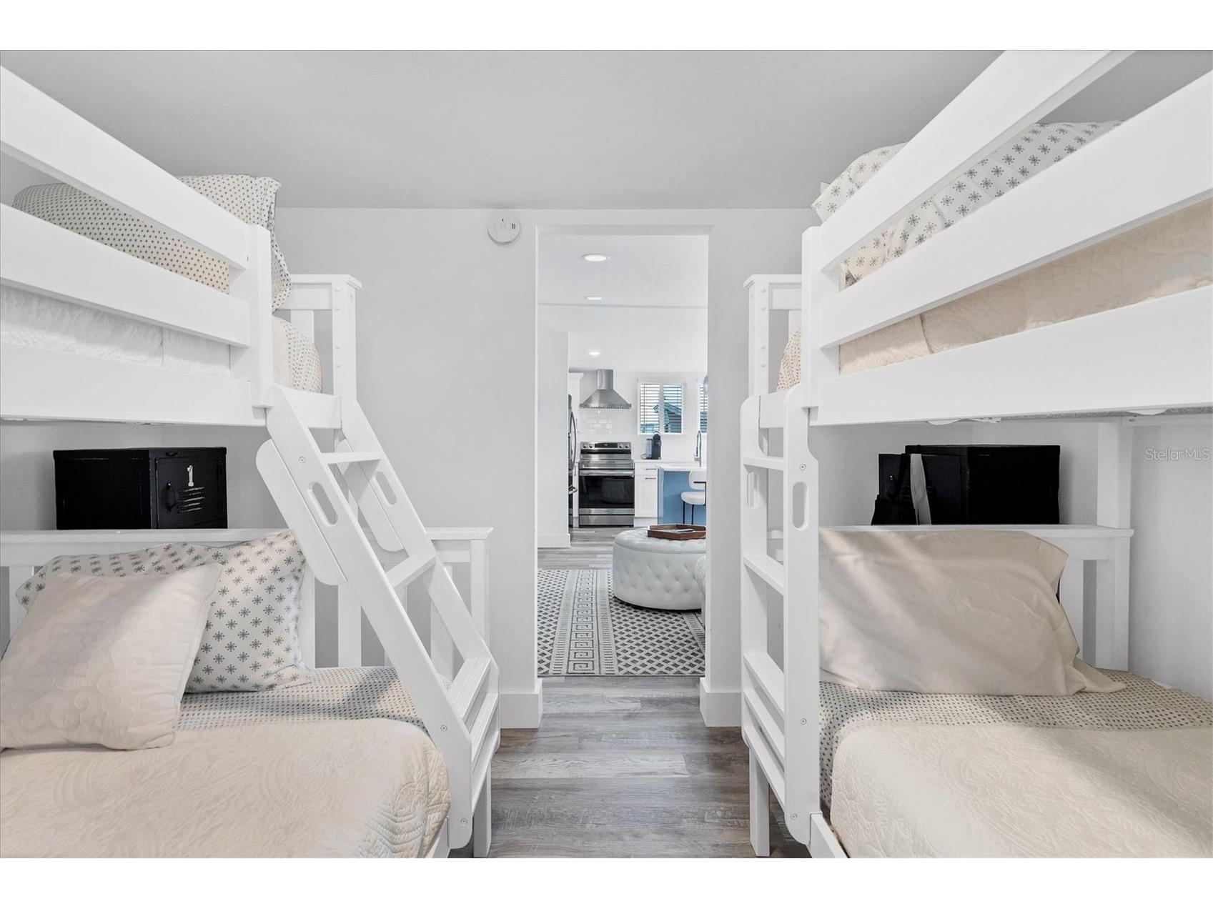 2009 Iowa Avenue Bradenton FL 34207 - SARASOTA BAY A4665049 image21