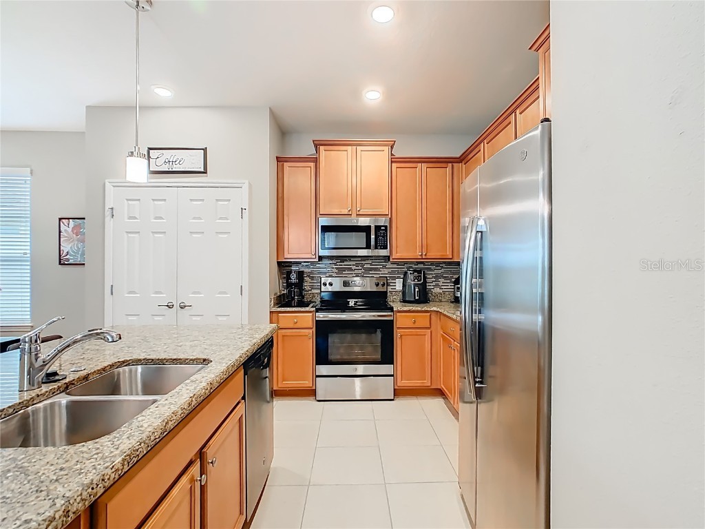 2009 Lazio Loop Poinciana FL 34759 S5139454 image11