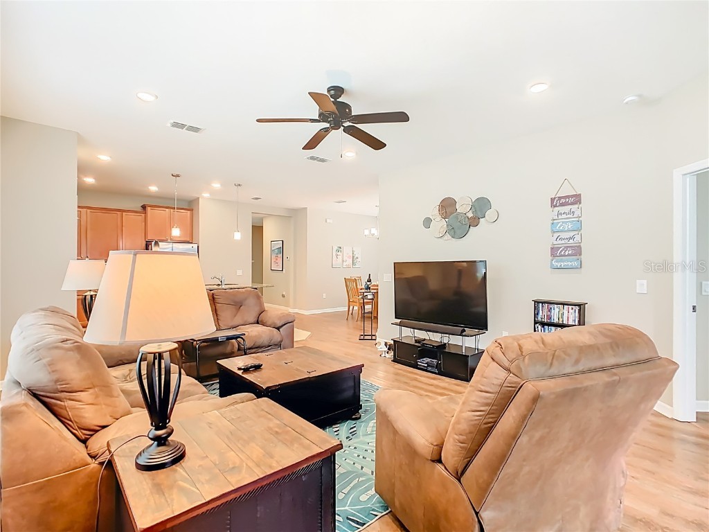 2009 Lazio Loop Poinciana FL 34759 S5139454 image8