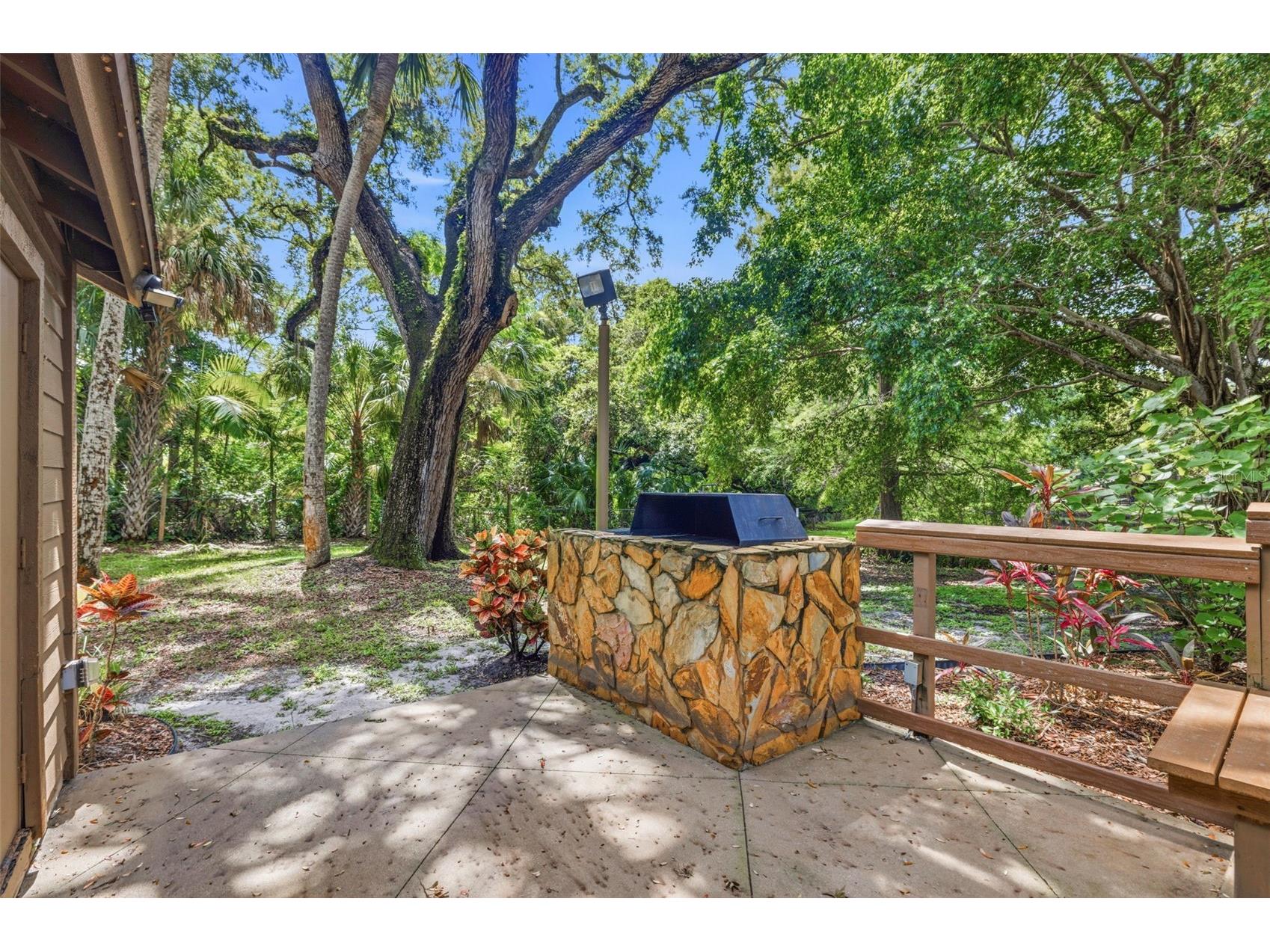 2009 Philippe Court Safety Harbor FL 34695 TB8526082 image48