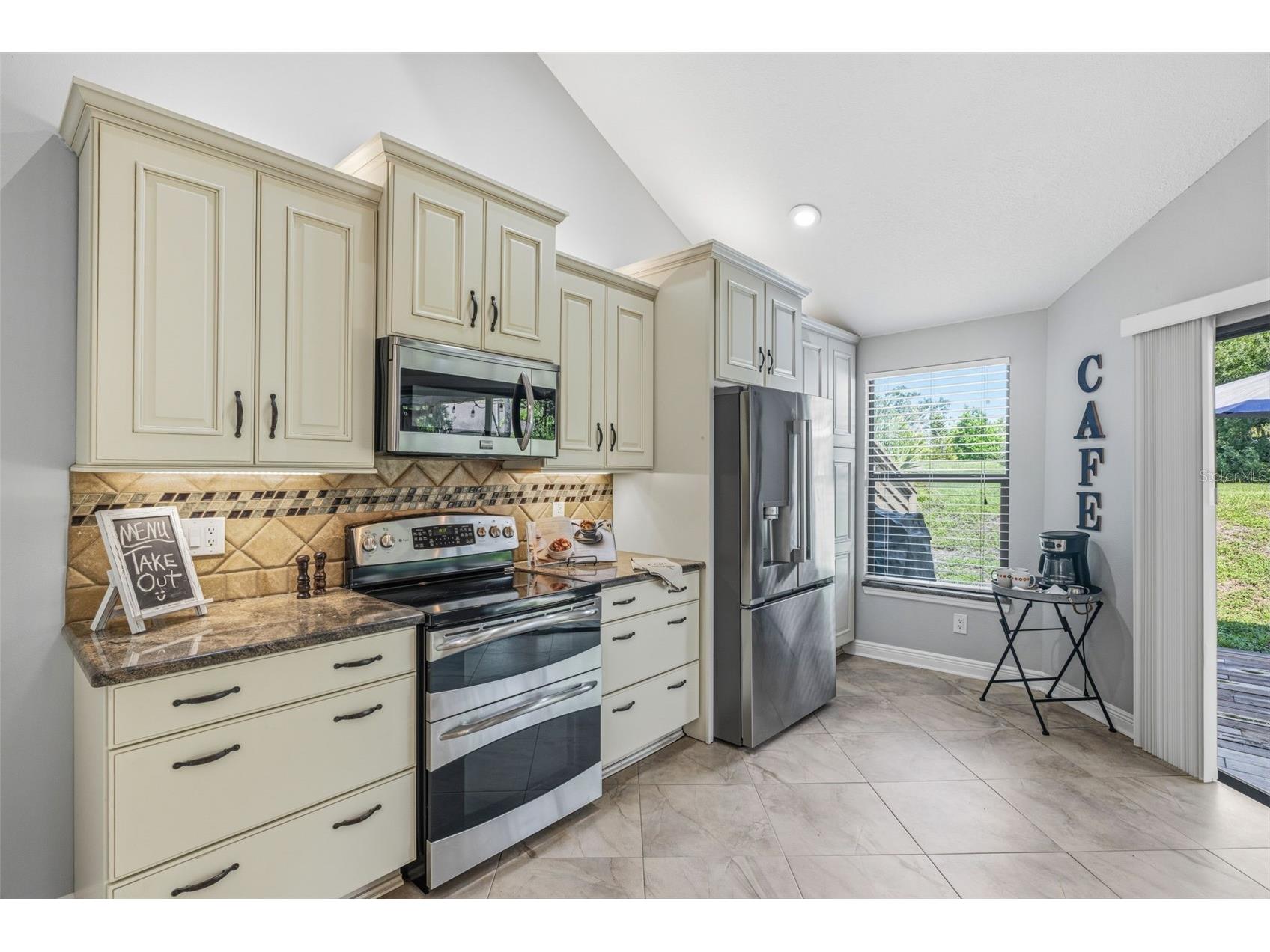 2009 Philippe Court Safety Harbor FL 34695 TB8526082 image8