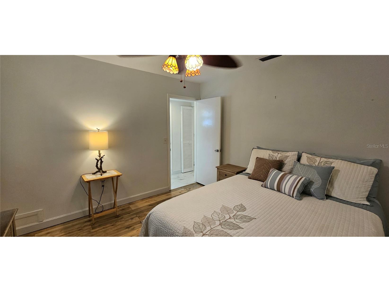 2009 Riverbluff Parkway #V334 Sarasota FL 34231 A4674441 image13