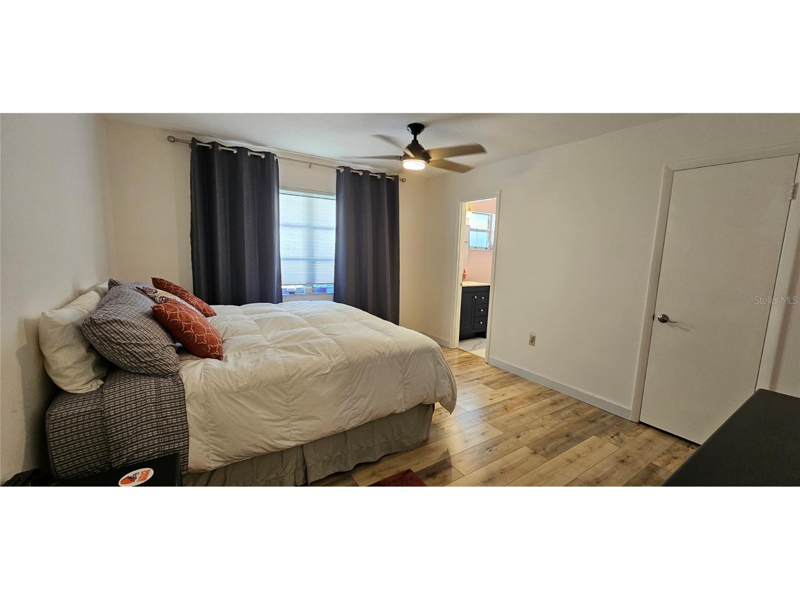 2009 Riverbluff Parkway #V334 Sarasota FL 34231 A4674441 image19