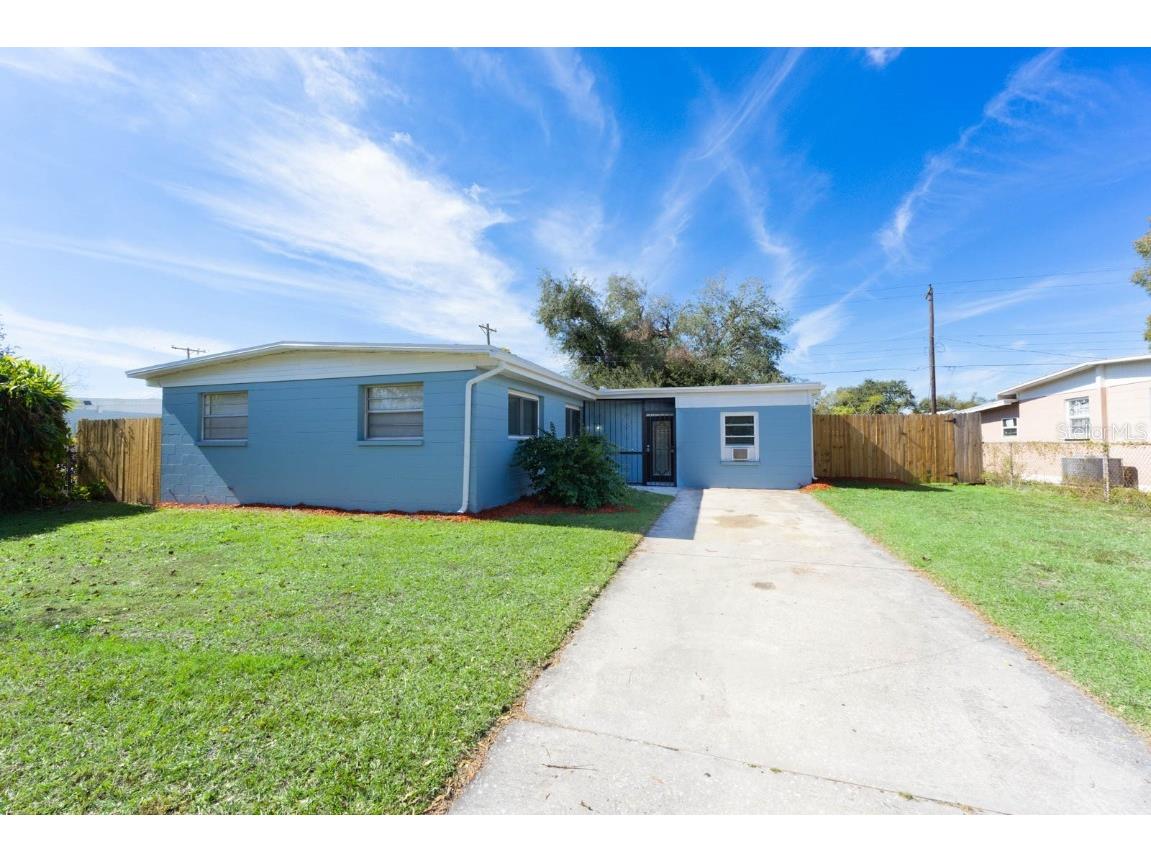 2009 Windsor Way Tampa FL 33619 TB8344981 image1