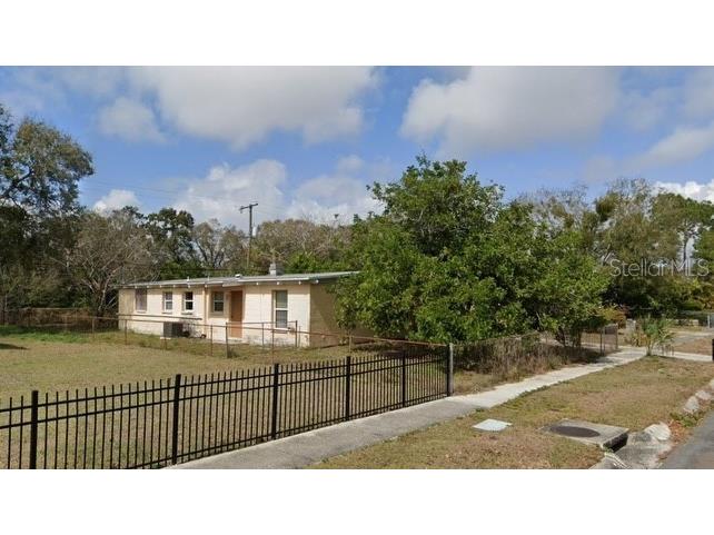 2009 Wishing Well Way Tampa FL 33619 L4944333 image1