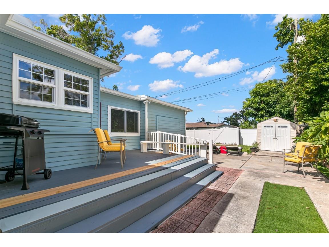 201 39th Street S Saint Petersburg FL 33711 TB8422095 image17