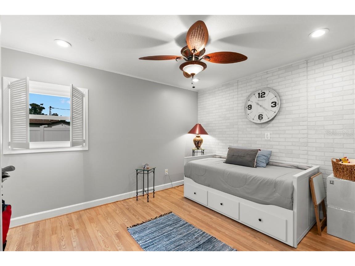 201 39th Street S Saint Petersburg FL 33711 TB8422095 image26