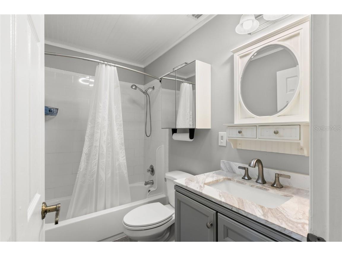 201 39th Street S Saint Petersburg FL 33711 TB8422095 image33